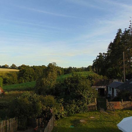 Le Domaine Villa Saint-Symphorien-des-Monts Exteriör bild